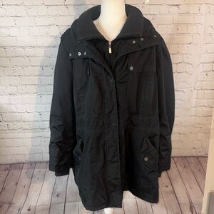 2X Int Details quilted lining black zip up winter coat Removable hood. Preloved